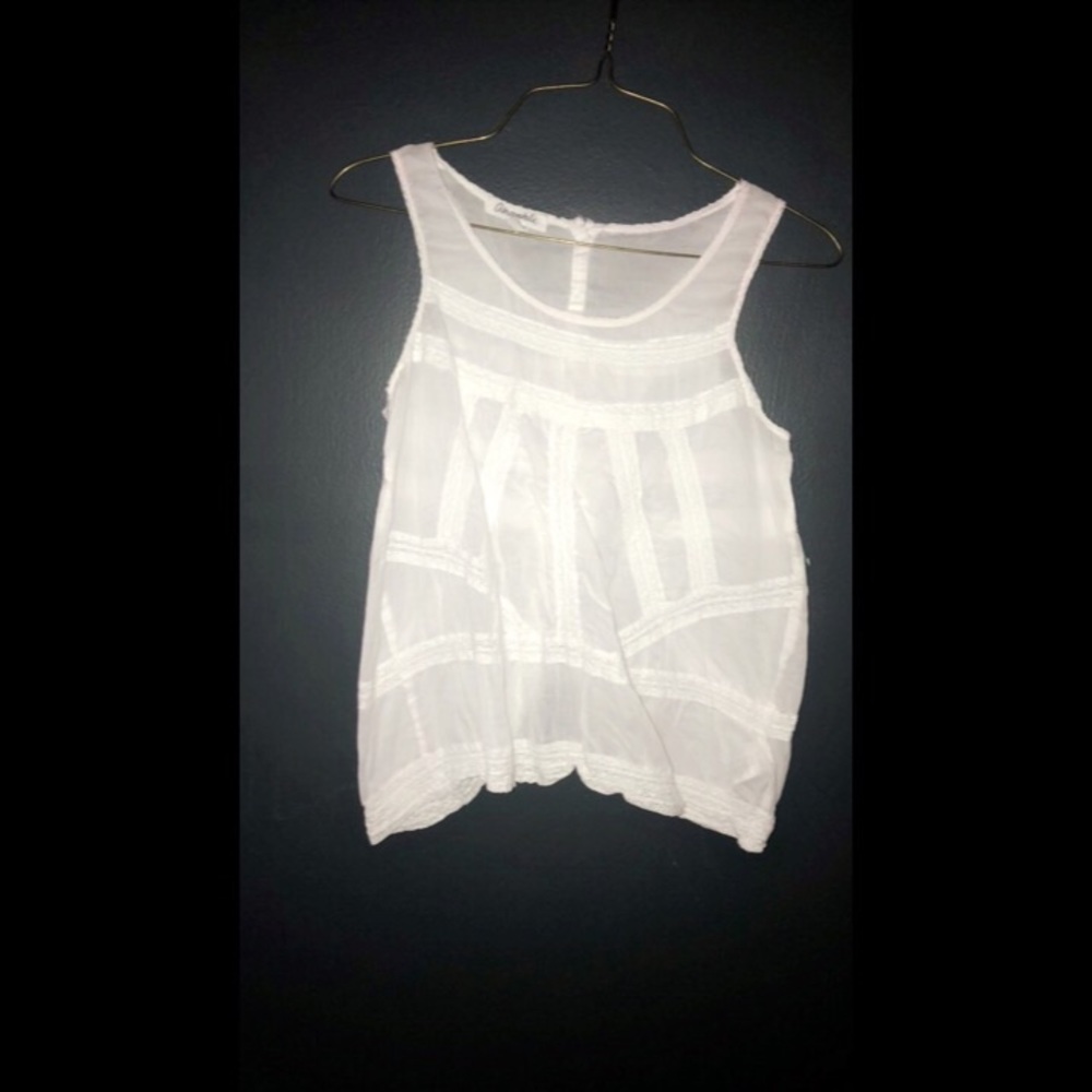 White- detailed tank top- Aeropostale S